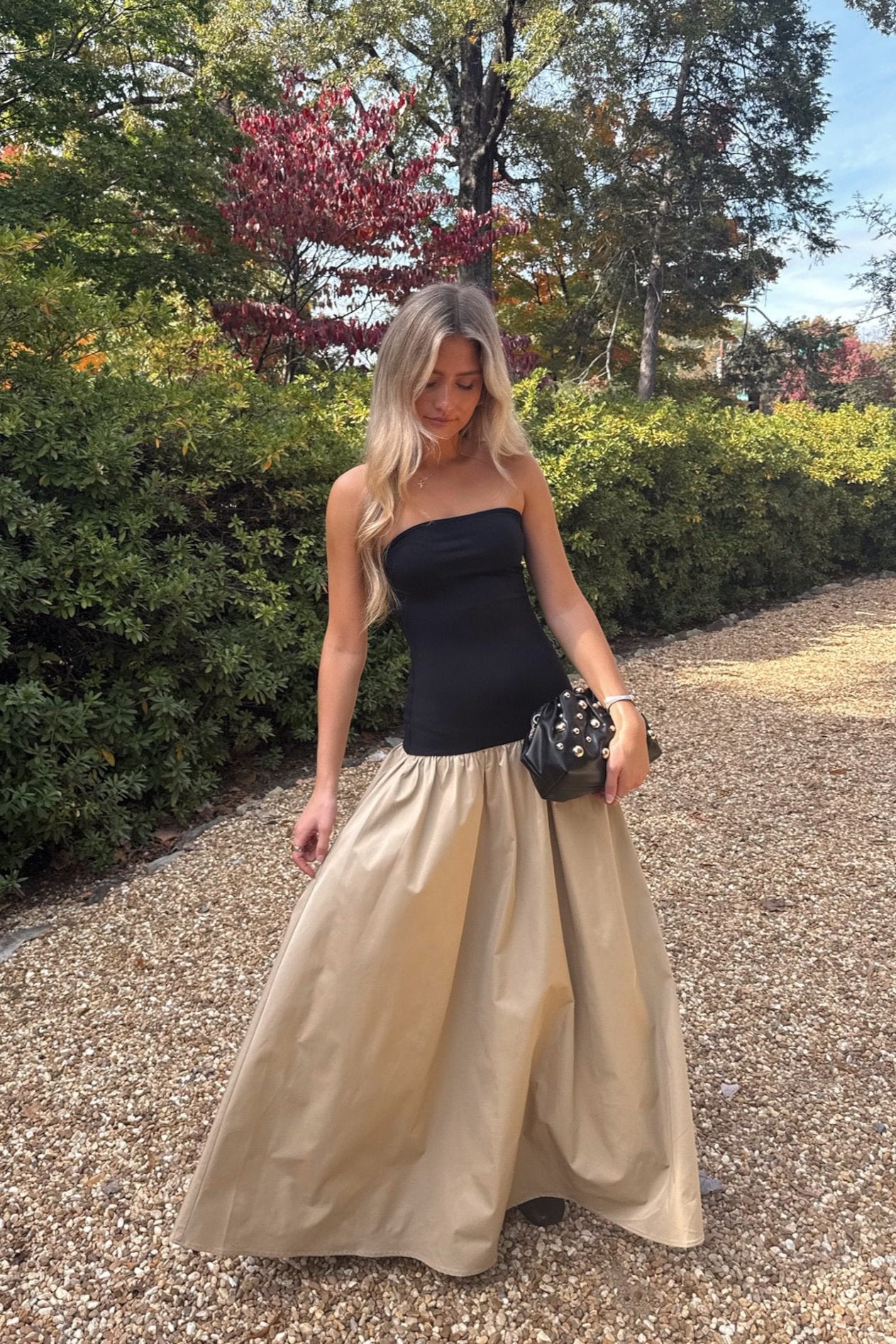eye dress Me the fitted waist and flared bottom part of the dress will accentuate the wearers naturally beautiful silhouette The Eyes Have It sequin