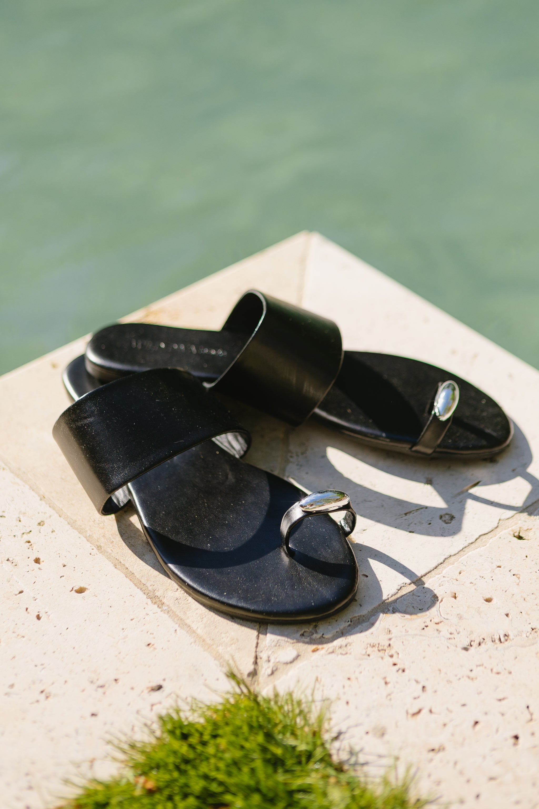 Step Sandals Light Step Sandals – Vestique