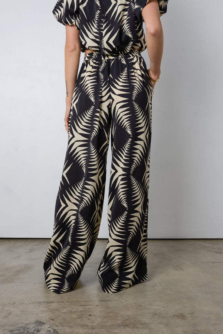 black ivory abstract pants