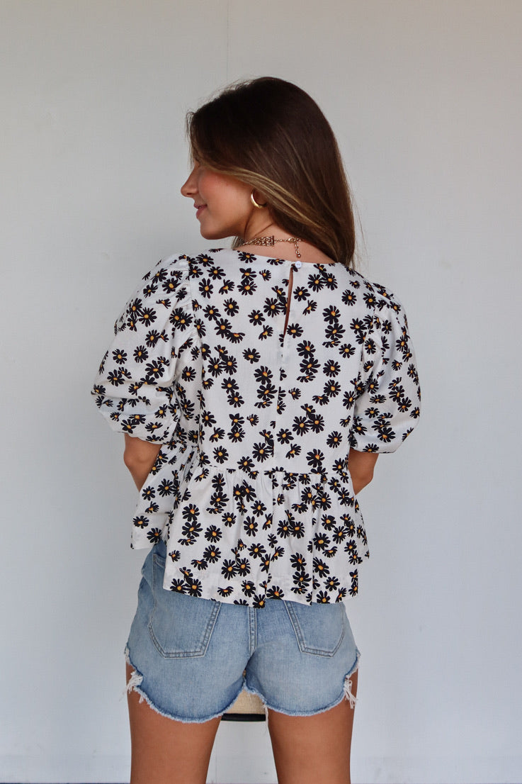 black and white daisy top