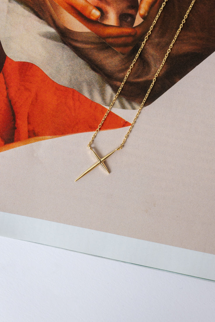 gold chain cross necklace