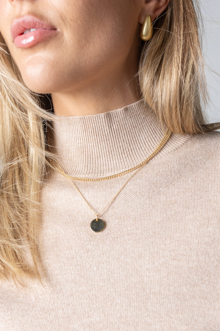 gold layered circle necklace