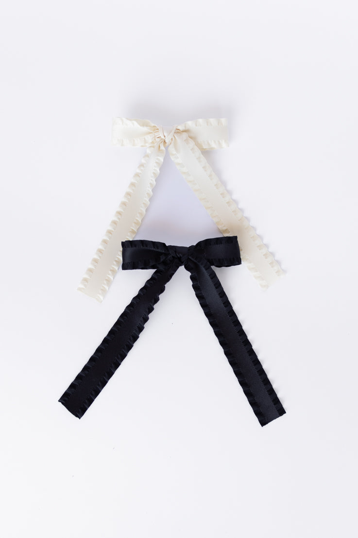 ribbed white bow
