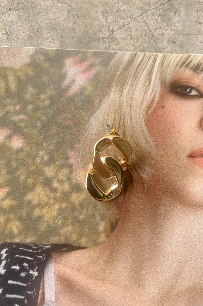 gold interlocked chain earrings