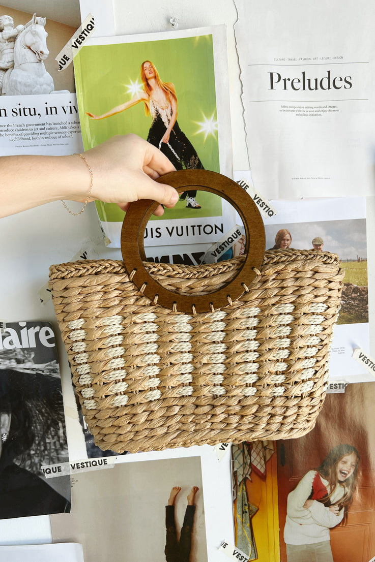 Louis Vuitton Womens Straw Bag